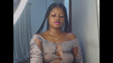 Snapshot of cum_ebony_petitxx chatting on 07-05-26, 06:53 cath online show from 07-05-26, 06:53