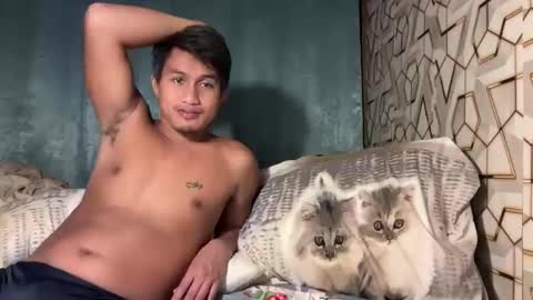 cum_overload online show from 02-06-26, 02:49