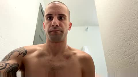 Snapshot of cum_play_1030 chatting on 10-29-25, 10:11 cum_play_1030 online show from 10-29-25, 10:11