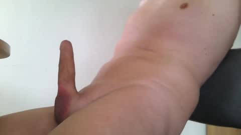 Snapshot of cumandpeedrinker chatting on 01-11-25, 10:40 CumAndPeeDrinker online show from 01-11-25, 10:40