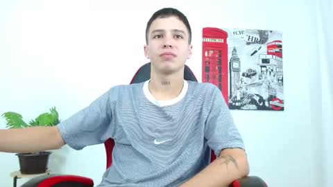 cumandres online show from 10-31-25, 02:18