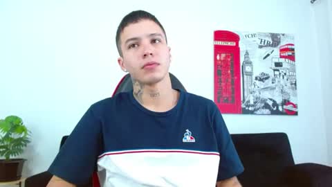 Snapshot of cumandres chatting on 06-20-26, 04:10 cumandres online show from 06-20-26, 04:10