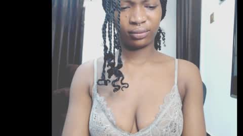 Snapshot of cumebony_petit chatting on 05-20-26, 10:49 cumebony_petit online show from 05-20-26, 10:49