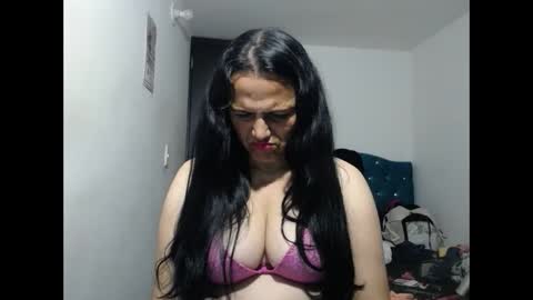 Snapshot of cumeva69 chatting on 12-15-24, 04:07 cumEva69 online show from 12-15-24, 04:07