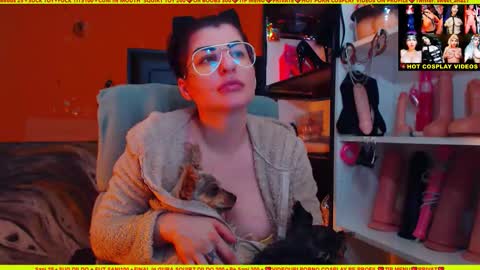 Snapshot of cuminmenowbby chatting on 12-12-24, 07:37 cuminmenowbby online show from 12-12-24, 07:37