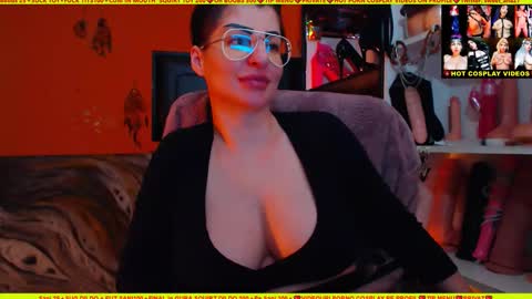 Snapshot of cuminmenowbby chatting on 12-21-24, 08:10 cuminmenowbby online show from 12-21-24, 08:10
