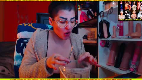 Snapshot of cuminmenowbby chatting on 02-06-25, 04:47 cuminmenowbby online show from 02-06-25, 04:47