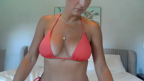 Snapshot of cumoncandy69 chatting on 07-09-26, 08:02 Cumoncandy69 online show from 07-09-26, 08:02