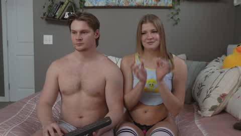 Snapshot of cumplaycouple chatting on 11-27-25, 10:12 Marie and Tom online show from 11-27-25, 10:12