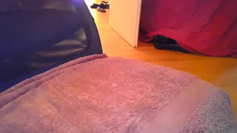 Snapshot of cumprincessscum chatting on 12-16-24, 12:04 Cumprincess online show from 12-16-24, 12:04