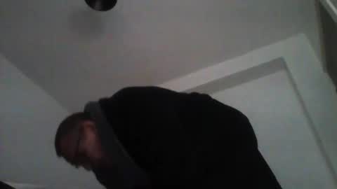 Snapshot of cumseeme002 chatting on 02-19-26, 01:18 Alan online show from 02-19-26, 01:18