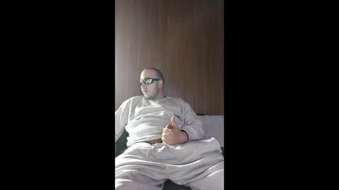 Snapshot of cumshotmaster11 chatting on 05-17-26, 12:12 cumshotmaster11 online show from 05-17-26, 12:12