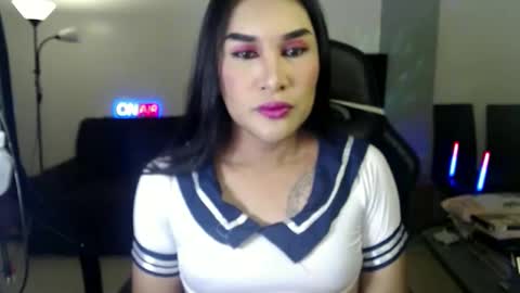 Snapshot of cumtsmeals chatting on 05-11-26, 01:11 kala mo maganda ka online show from 05-11-26, 01:11