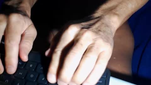 Snapshot of cumtwo2 chatting on 02-19-25, 11:14 chattrbatr online show from 02-19-25, 11:14