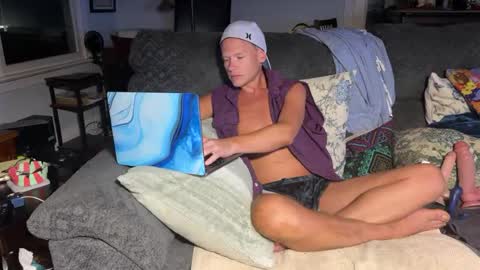 cumwatchmenut online show from 07-26-26, 08:32