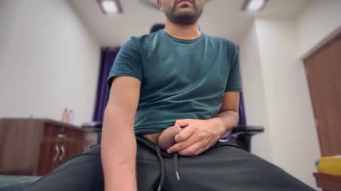 Purplesque online show from 09-29-25, 06:24