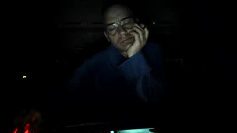 maria  alex online show from 01-18-25, 04:15