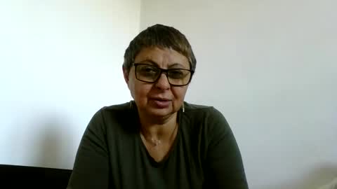 couple online show from 10-20-25, 11:54