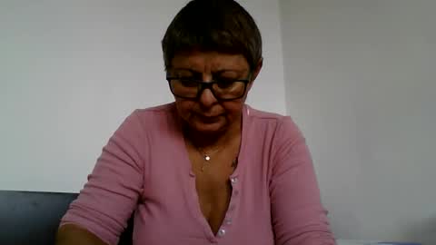couple online show from 10-22-25, 09:20