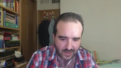 Snapshot of curiosillo1983 chatting on 09-13-25, 04:18 curiosillo1983 online show from 09-13-25, 04:18