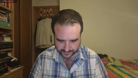 Snapshot of curiosillo1983 chatting on 09-30-25, 03:28 curiosillo1983 online show from 09-30-25, 03:28