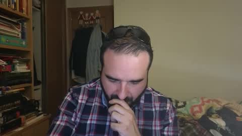 Snapshot of curiosillo1983 chatting on 11-12-25, 03:34 curiosillo1983 online show from 11-12-25, 03:34