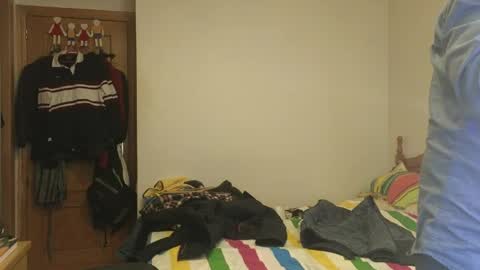 curiosillo1983 online show from 03-26-26, 04:34