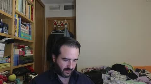 curiosillo1983 online show from 07-09-26, 06:34