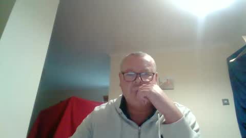 curiousax77 online show from 02-08-25, 11:44