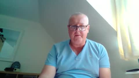 Snapshot of curiousax77 chatting on 04-30-26, 12:11 curiousax77 online show from 04-30-26, 12:11