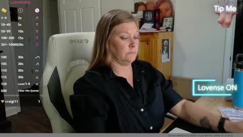 Snapshot of curiouscouple3143 chatting on 03-12-25, 05:38 curious couple online show from 03-12-25, 05:38