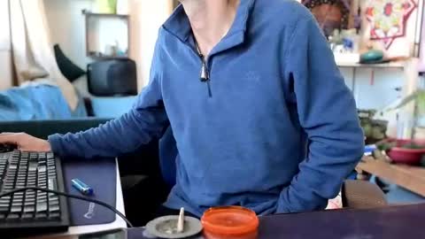 Snapshot of curiousgenie chatting on 12-18-25, 02:12 curiousgenie online show from 12-18-25, 02:12