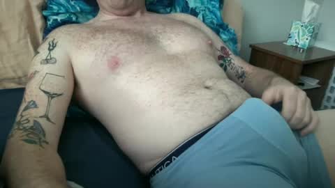 Snapshot of curiousmax18 chatting on 07-30-26, 01:32 Maxx online show from 07-30-26, 01:32
