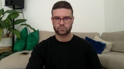 Snapshot of curiousnesssssss chatting on 10-28-25, 01:47 curiousnesssssss online show from 10-28-25, 01:47