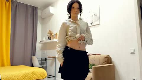 Kira online show from 04-19-26, 06:10