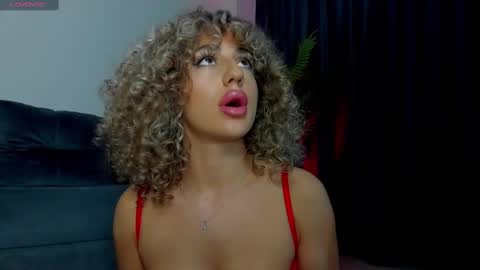 Snapshot of curlyanto chatting on 12-23-24, 02:13 Antonia online show from 12-23-24, 02:13