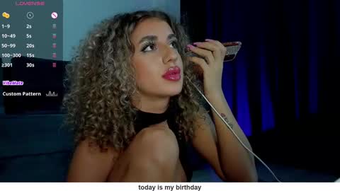 Snapshot of curlyanto chatting on 02-14-25, 11:20 Antonia online show from 02-14-25, 11:20