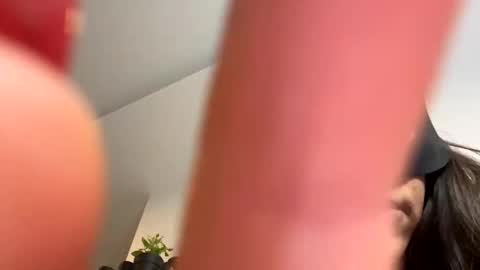 Snapshot of curlygirl06 chatting on 12-06-24, 07:45 Selin online show from 12-06-24, 07:45