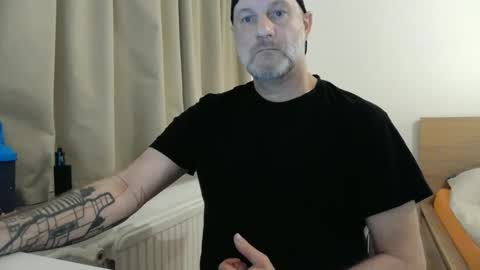 Snapshot of curman85 chatting on 01-25-25, 12:17 Curman85 online show from 01-25-25, 12:17