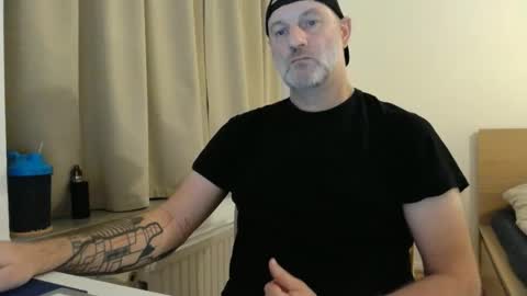 Snapshot of curman85 chatting on 01-07-26, 11:18 Curman85 online show from 01-07-26, 11:18