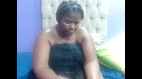 curveychubbyzoe online show from 12-15-25, 09:24