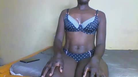 Snapshot of curvious_lilah chatting on 11-24-25, 11:59 curvious lilah online show from 11-24-25, 11:59