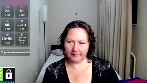 Snapshot of curvy_girlz chatting on 10-03-25, 04:37 curvy_girlz online show from 10-03-25, 04:37