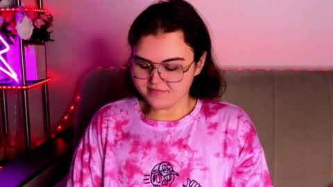 Snapshot of curvy_janie chatting on 11-13-25, 04:22 Jane online show from 11-13-25, 04:22