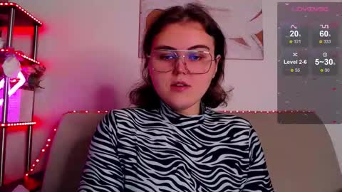 Snapshot of curvy_janie chatting on 12-16-25, 03:55 Jane online show from 12-16-25, 03:55