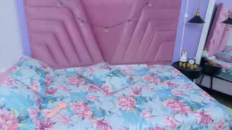 curvybrunnete online show from 12-16-25, 12:43