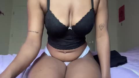 Curvycutie18 online show from 01-09-25, 04:06