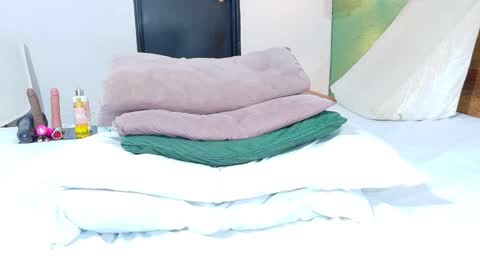 Snapshot of curvyebonyy_ chatting on 03-01-25, 10:21 Danna online show from 03-01-25, 10:21