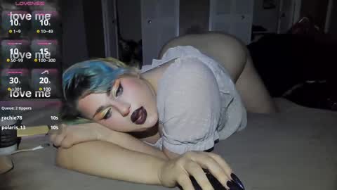 Snapshot of curvygothfemboy chatting on 02-01-25, 04:03 Curvygothfemboy online show from 02-01-25, 04:03
