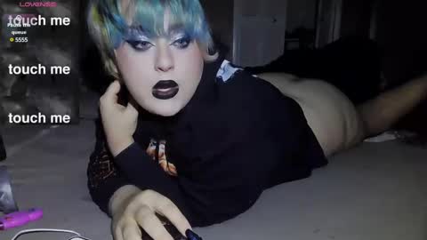 Snapshot of curvygothfemboy chatting on 02-11-25, 07:02 Curvygothfemboy online show from 02-11-25, 07:02
